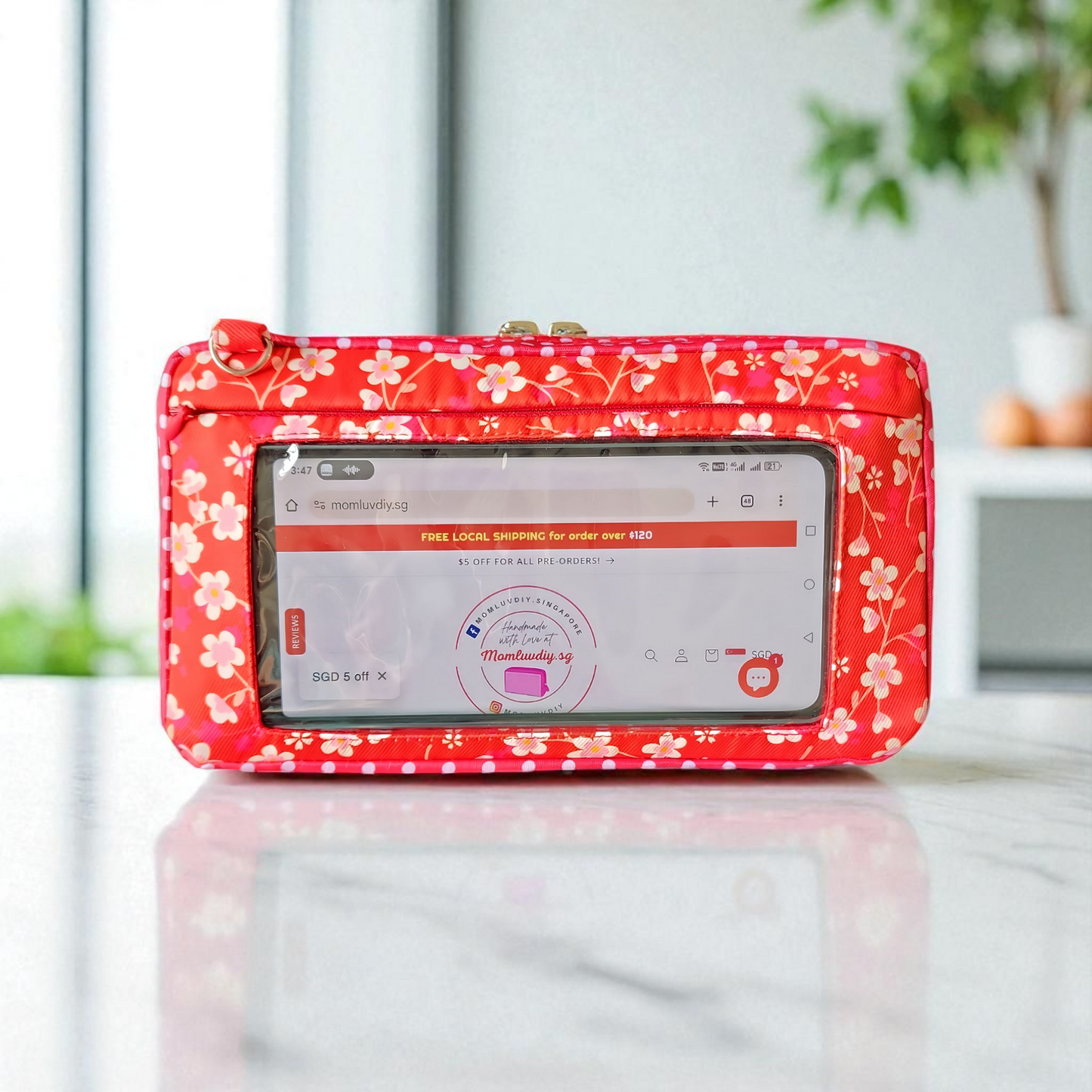 Smartphone Family Travel Pouch | Family Passport Organiser | Smartphone Organiser 3B20 (Small Red Flowers)