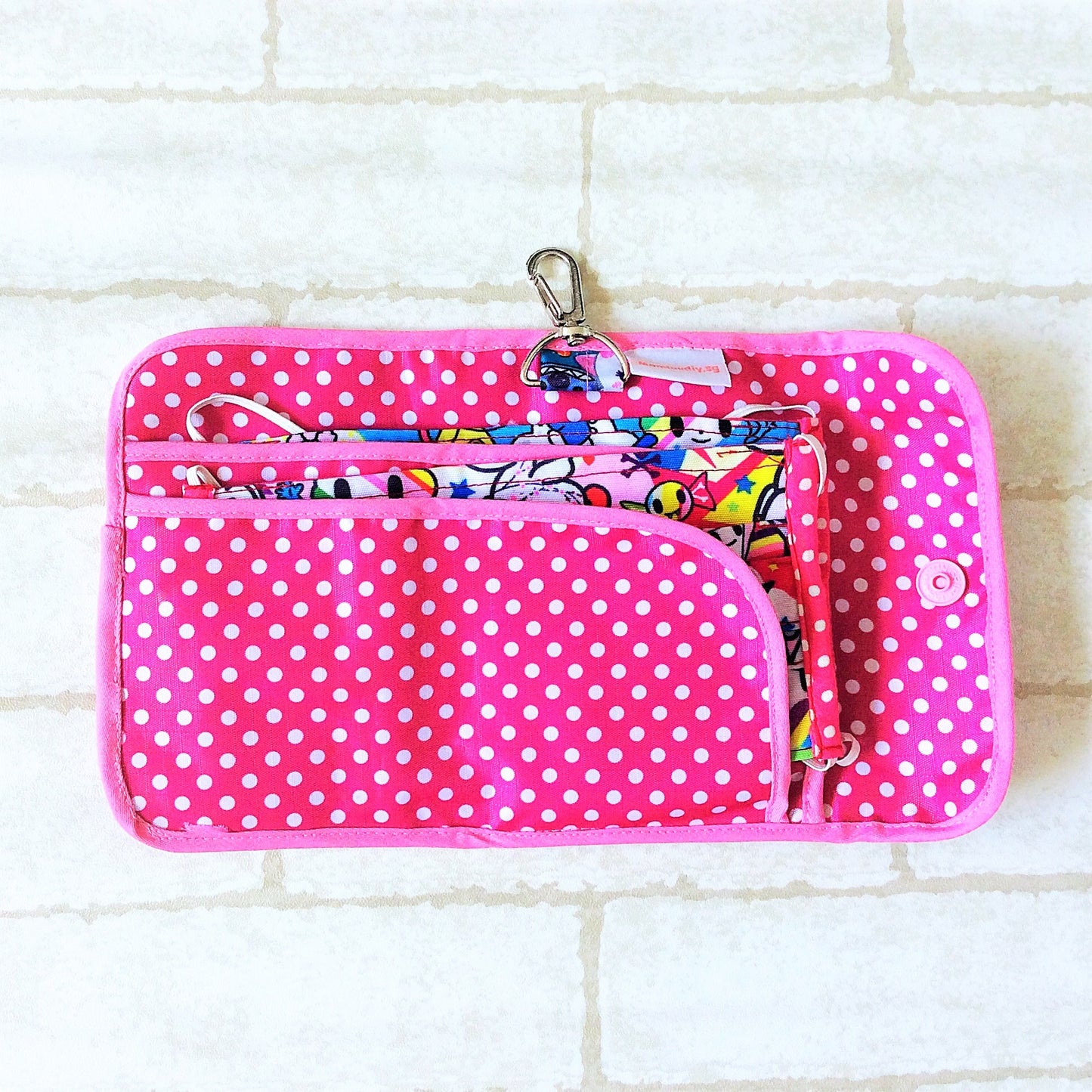 READY STOCK: SURGICAL MASK POUCH | 2 in 1 Surgical Mask Wallet cum Tissue Pouch | Design 2B02