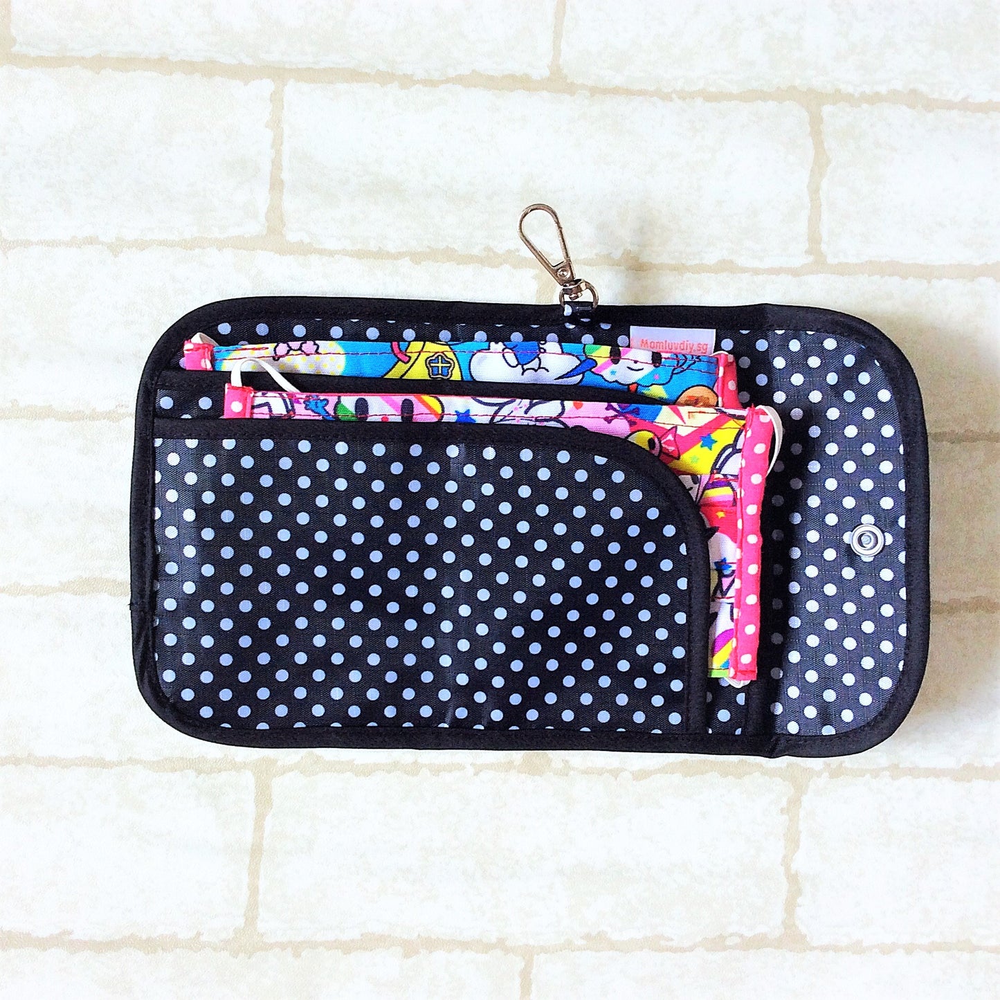 READY STOCK: SURGICAL MASK POUCH | 2 in 1 Surgical Mask Wallet cum Tissue Pouch | Design 4B30